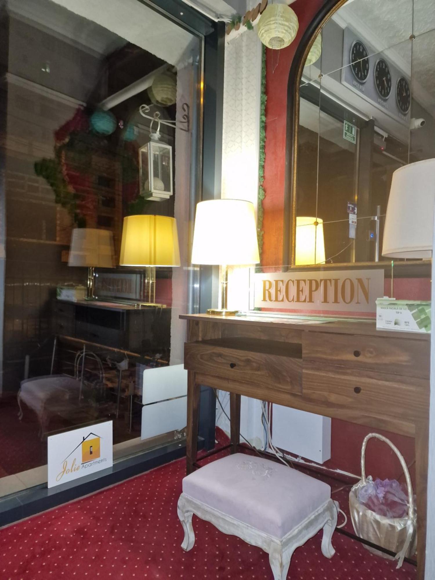 Hotel Jolie Apartments Gałacz Zewnętrze zdjęcie