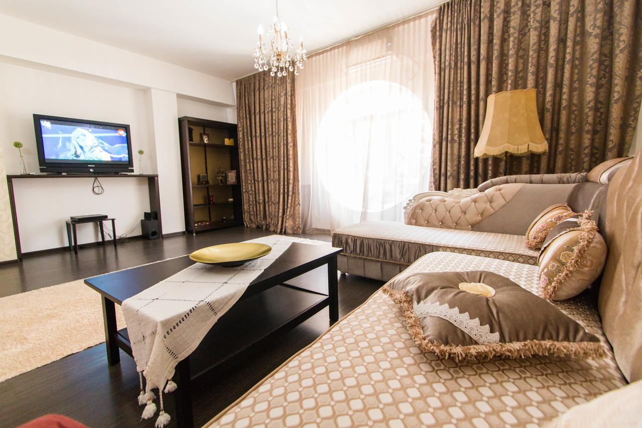 Hotel Jolie Apartments Gałacz Zewnętrze zdjęcie